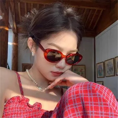 国产精品深宫侍女《宫灯微光》全集 - 侍女微光暖心